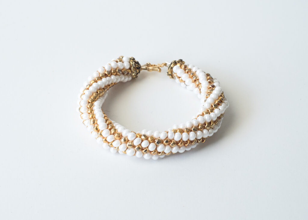 white gold chech glasd bracelet